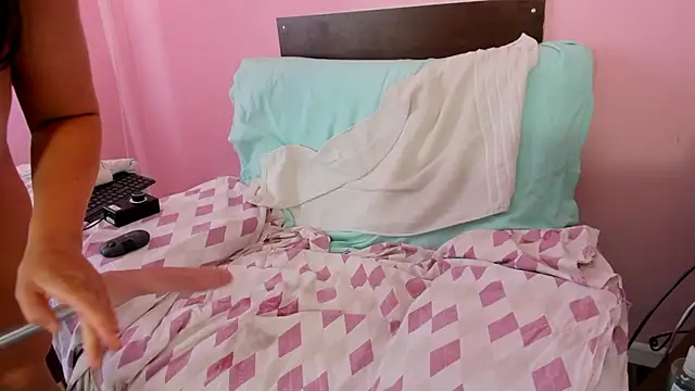 HotSweetAngel webcam