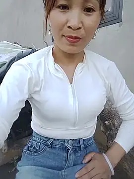 Thobaby112 live cam on StripChat