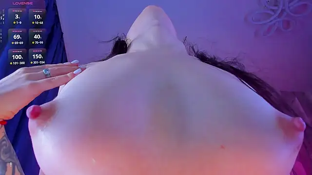 Alanna_Pow live sex cam