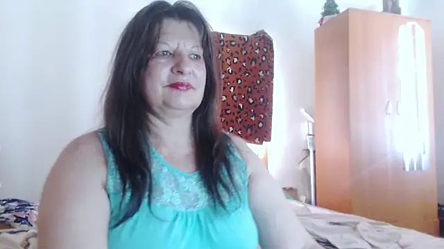 ExtasyMature live cam on StripChat