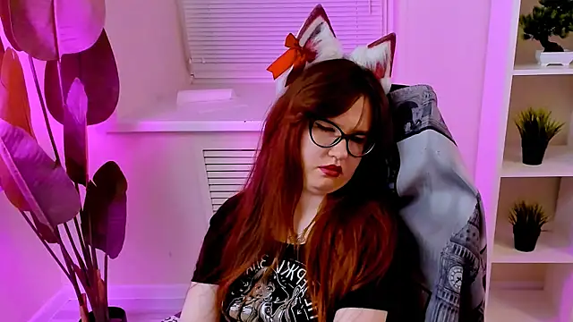 CarolGiggly webcam