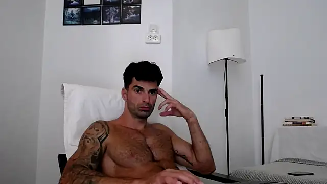 Verycutex live cam on StripChat