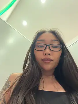 trytomakememoam webcam