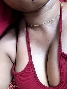 yours_anuu webcam