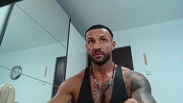 Magnificmuscles89 webcam