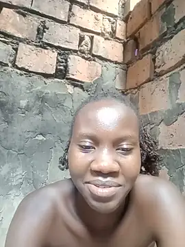 Black_juicy24 webcam