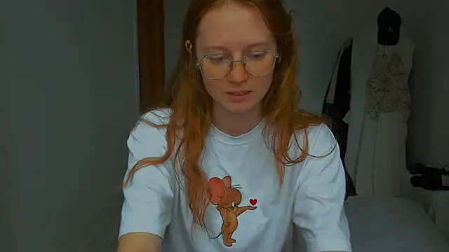 Fire_Luna webcam