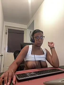 Melia_Rayne 🧓 live online stream
