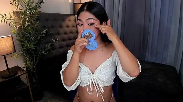 AsianHugecockAnna webcam