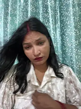 Priyaa_1433 webcam