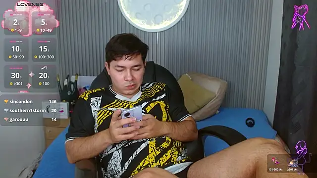 Julian_Smith21 webcam