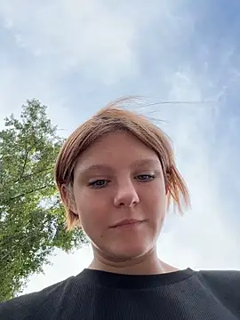 NinaParri webcam
