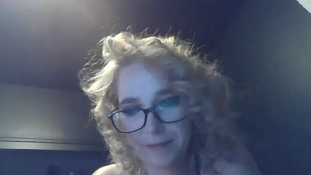 yourfavgirlduh webcam