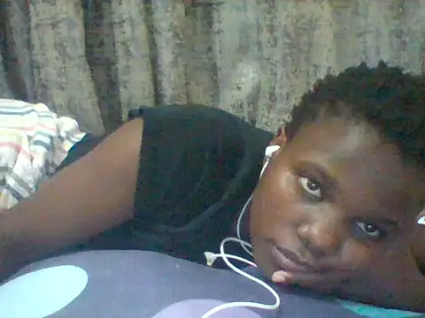 tina_2030 webcam
