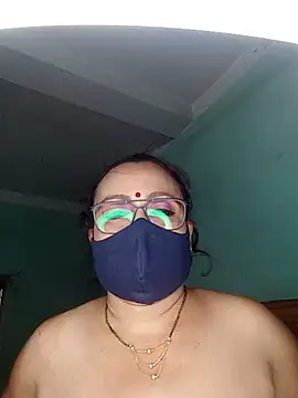 MoonLusty webcam