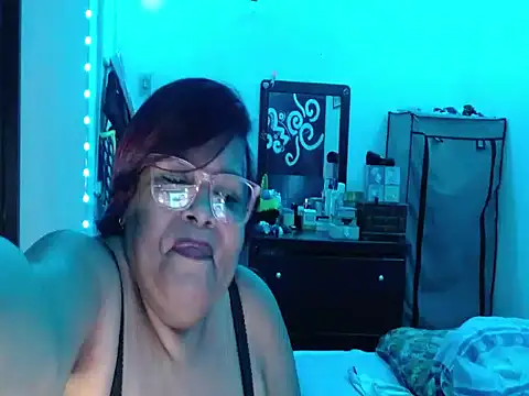 curvy_12 webcam