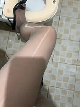 Maeve088 webcam