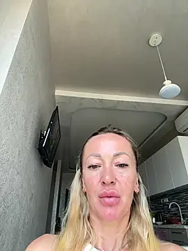 Nolly_moniika__ webcam