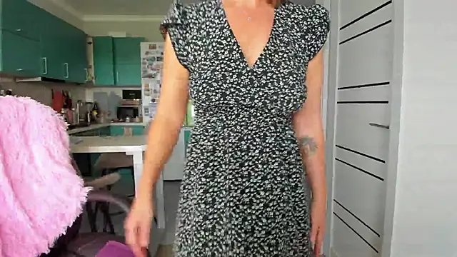 ChristinaGlory webcam