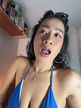 AsianMilfSheryl webcam