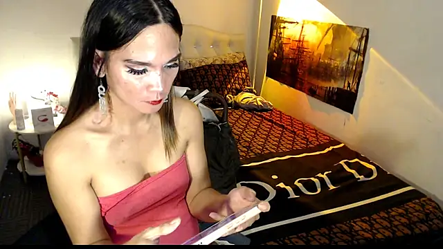 NinaDOM4CUM webcam