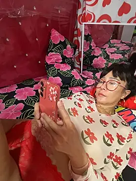 sweetieme 🍽 live naked webcam