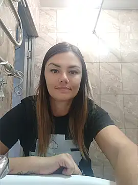 KrissSexi 🔊 free naked chat