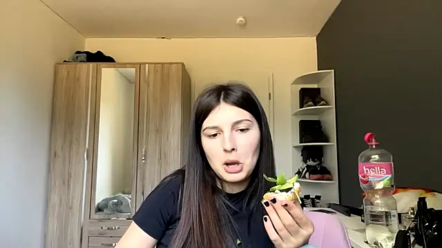 SpanishRooter webcam