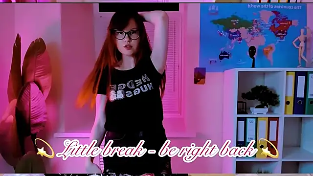 CarolGiggly webcam