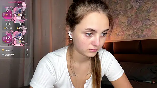 loradavi - LoraDavi's free webcam - UK Sex Cams