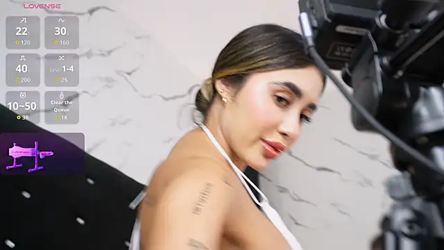 Annyy_Rosse webcam