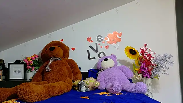 SweetMaddy888 live cam on StripChat