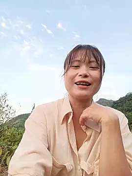Linda-yiyi webcam