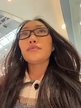 trytomakememoam webcam
