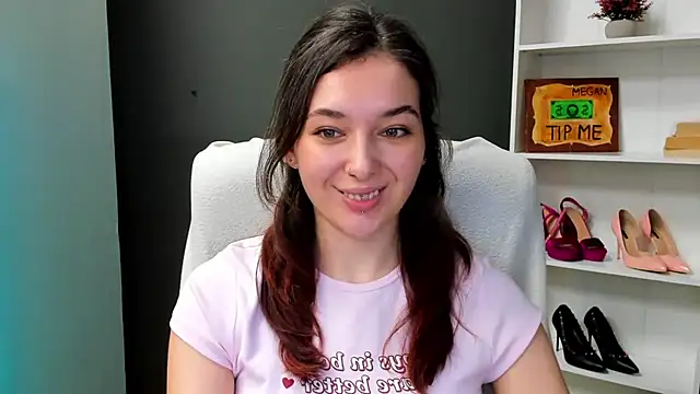 Meagn_Extasy live cam on StripChat