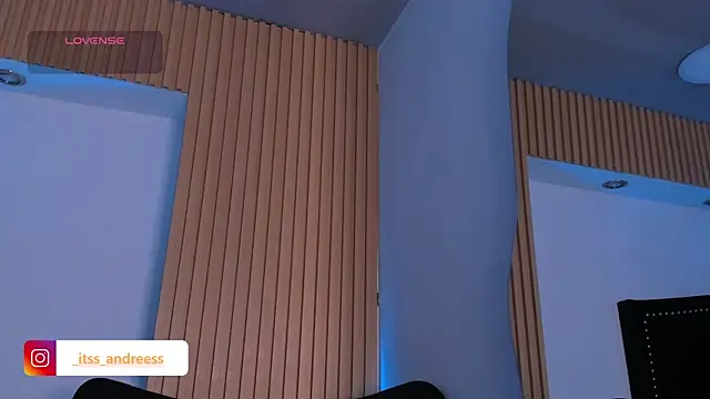 liamwildx20 (M twink) - finger in my ass
