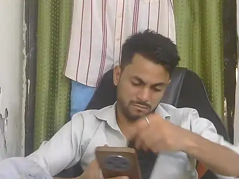 Stubborndesiboy webcam