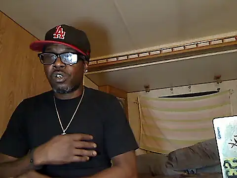 GirthBroox webcam