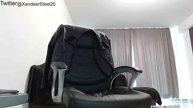 Alphadominathor live cam on StripChat