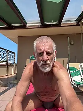 PierPesaroX live cam on StripChat