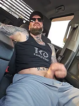 Beardedtattood webcam