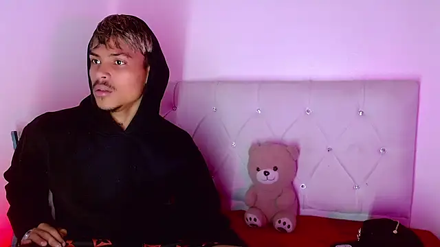 Angel_foxc13 webcam