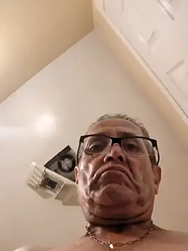 bobby69cock webcam