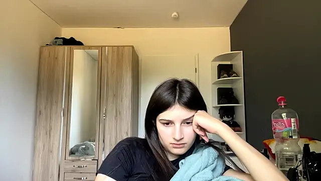 SpanishRooter webcam
