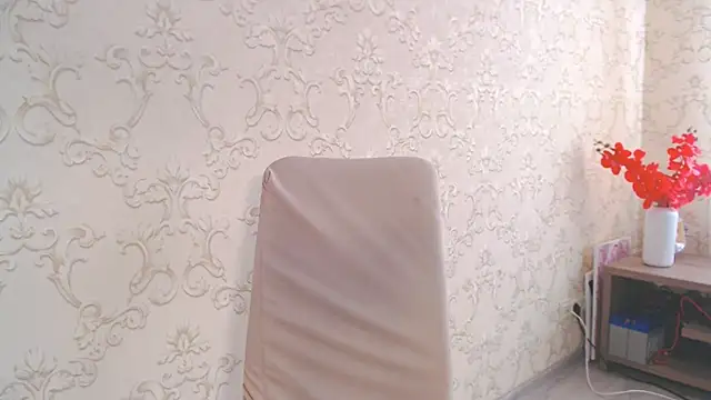 DolphinDreams live cam on StripChat