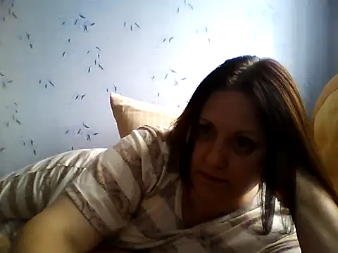 LockyCharm111 webcam