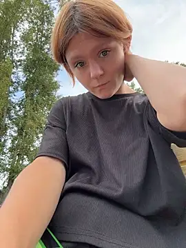 NinaParri 🖖 nude cam chat