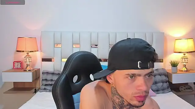 Zeus_damian21 webcam