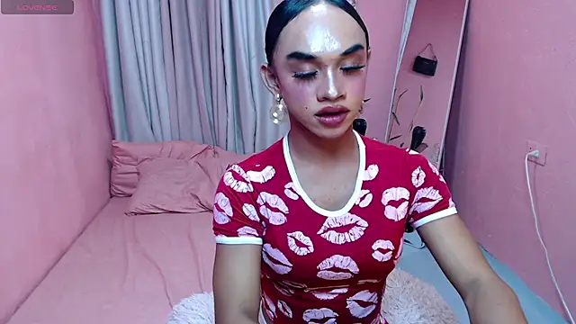 VivienneLuxe webcam