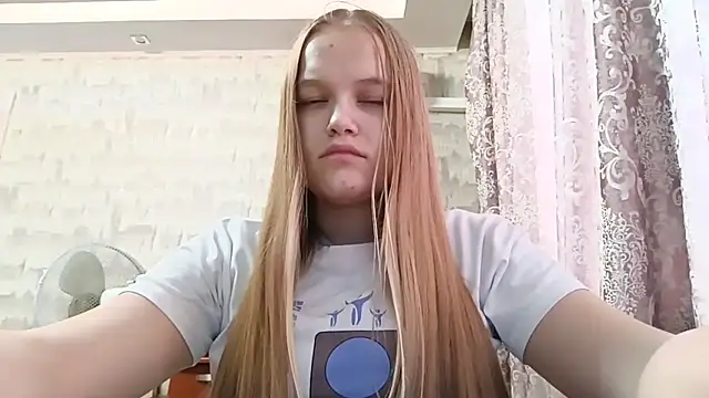 Lali_Boms webcam